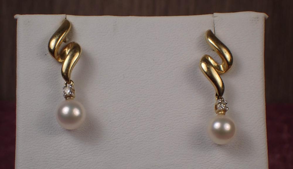 PAIR OF PEARL AND DIAMOND DROP