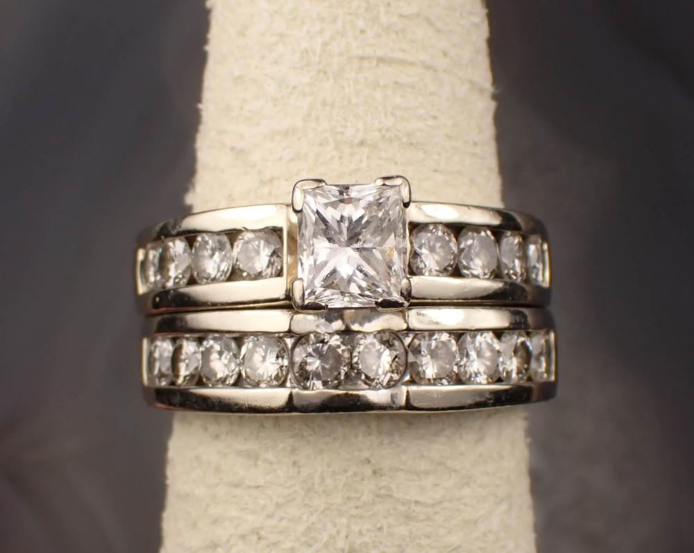 DIAMOND WEDDING RING SET WITH APPRAISALDIAMOND 342a32