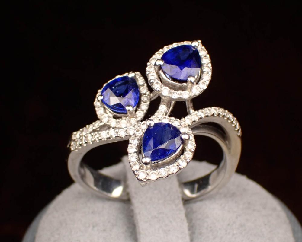 DIAMOND AND BLUE SAPPHIRE RINGDIAMOND 342a2f