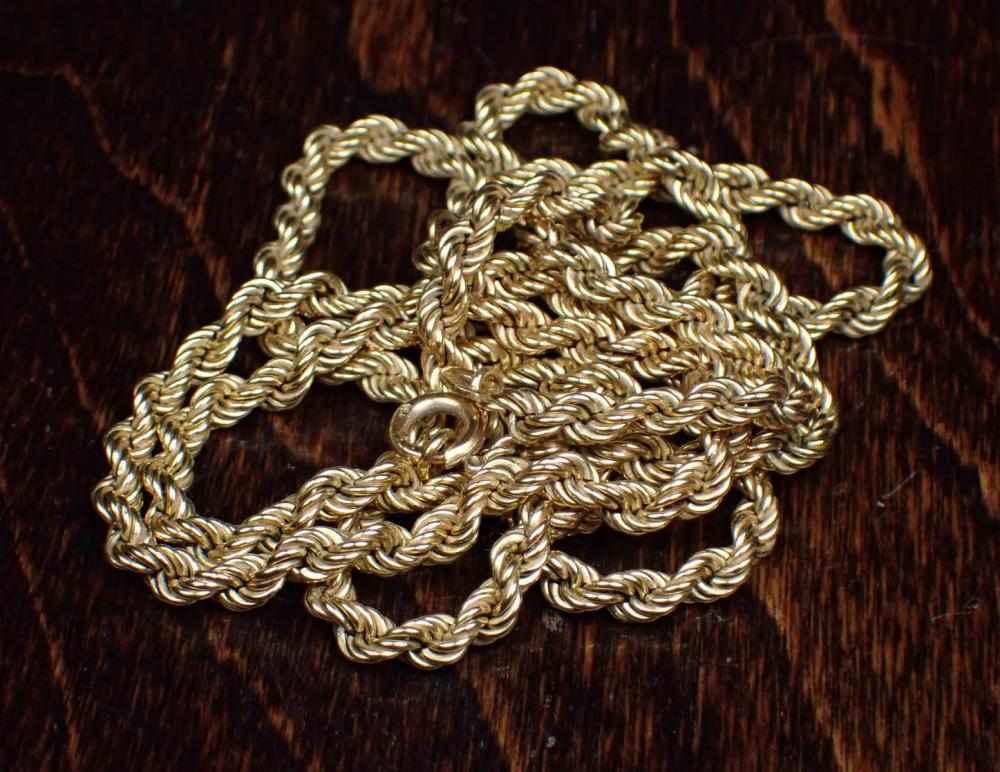 EIGHTEEN KARAT YELLOW GOLD ROPE 342a68