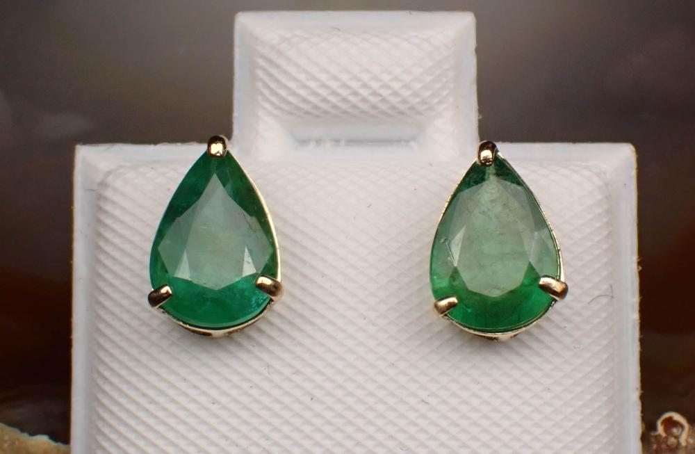 PAIR OF EMERALD AND FOURTEEN KARAT