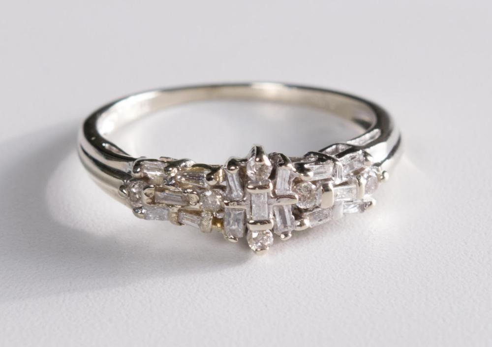 A DIAMOND RINGA DIAMOND RING 14K 342ae4