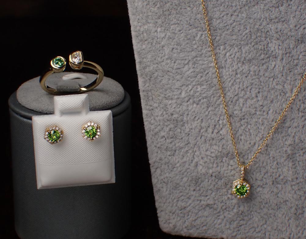 GREEN DIAMOND RING, NECKLACE AND