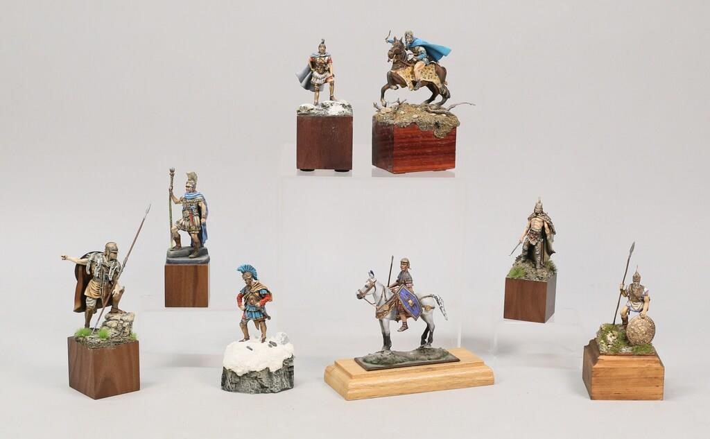 8 HAND PAINTED MILITARY MINIATURES8