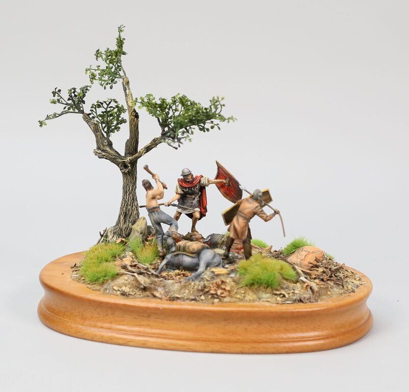 HAND PAINTED DIORAMA WITH MILITARY