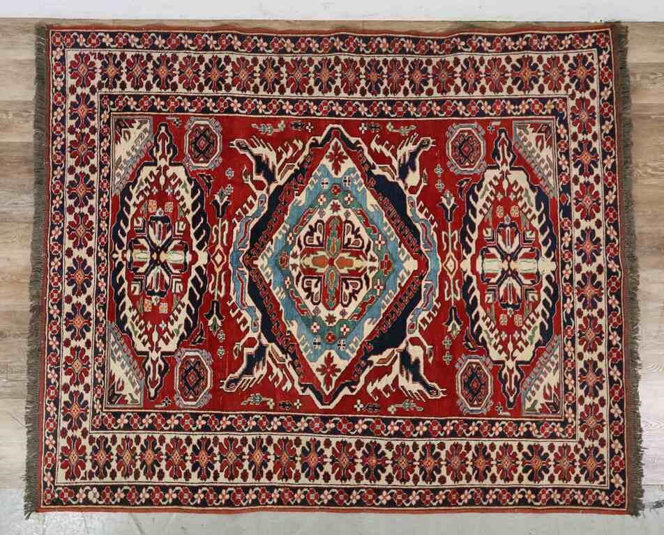 SERAPI STYLE RUGSerapi style rug.