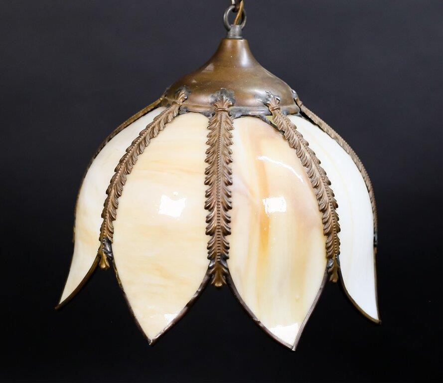 SLAG GLASS TULIP FORM PENDANT LIGHTTulip