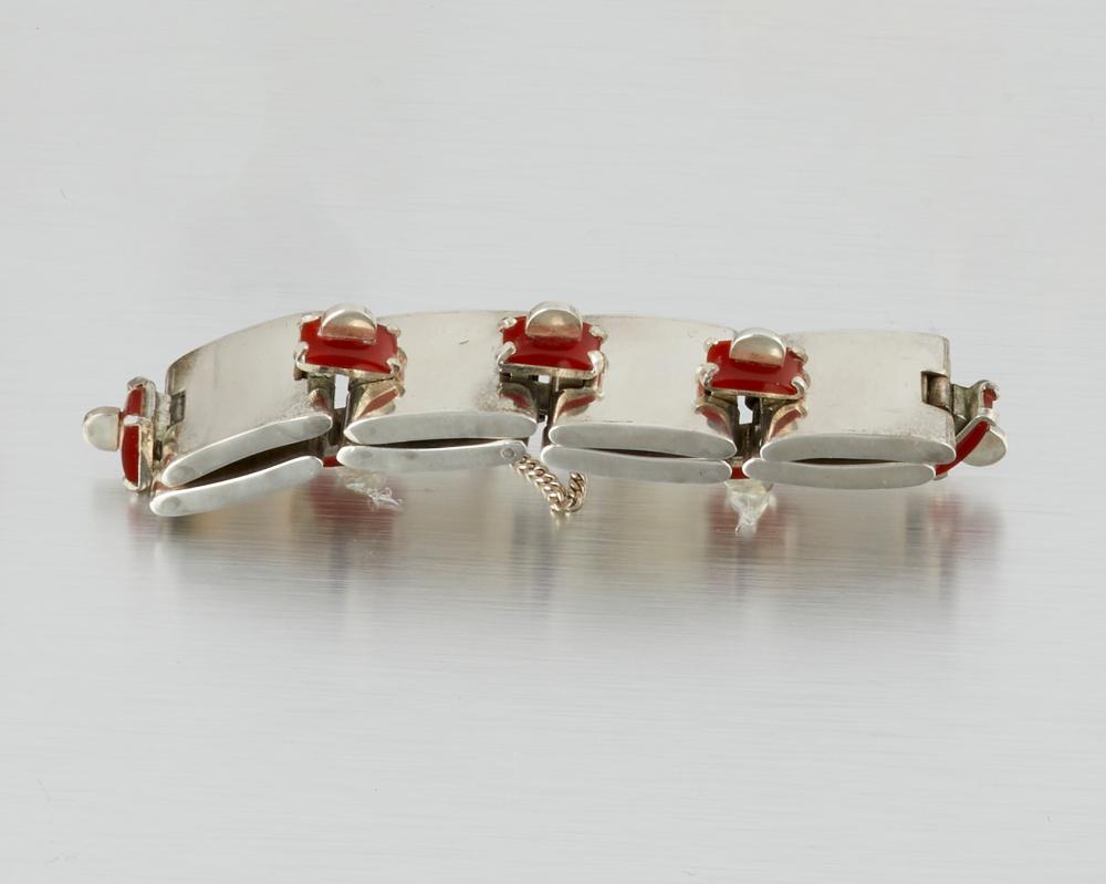 AN ANTONIO PINEDA SILVER AND CARNELIAN