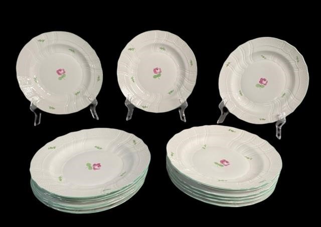 12 HEREND DINNER PLATES12 Herend 3408e5