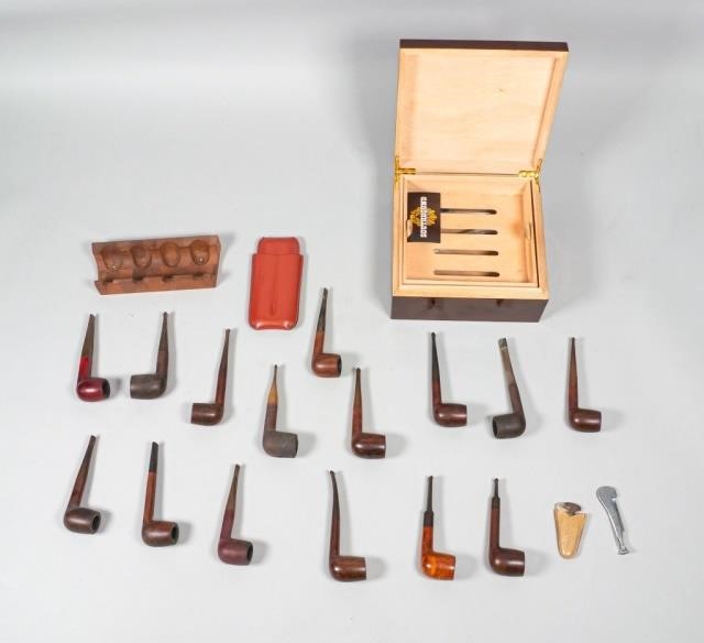 15 BILLIARD PIPES WITH RACK AND