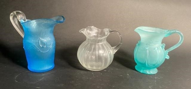 3 GLASS PITCHERS3 pitchers A teal 3409aa