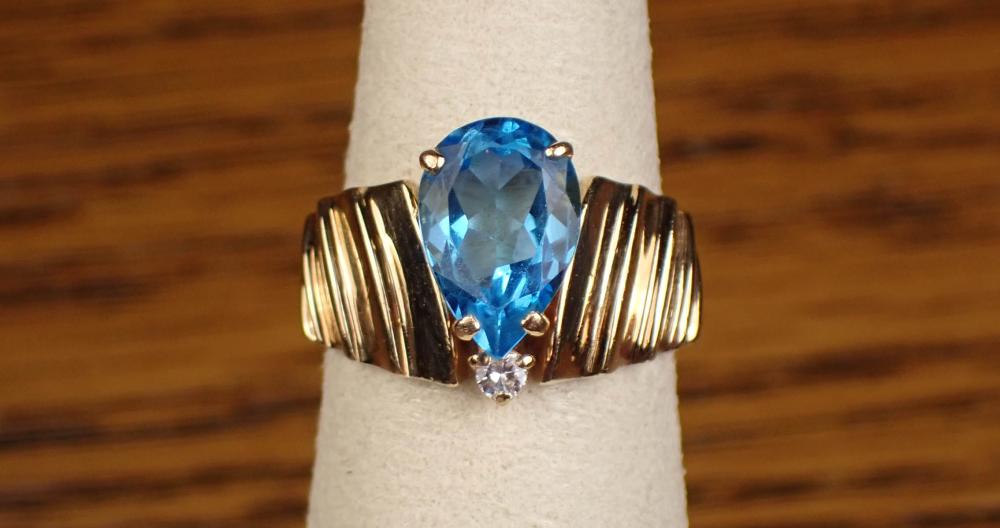 BLUE TOPAZ DIAMOND AND FOURTEEN 340a94