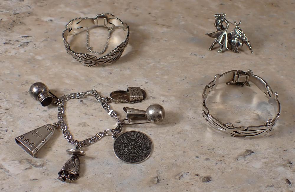 FOUR ARTICLES OF MEXICAN SILVER JEWELRYFOUR