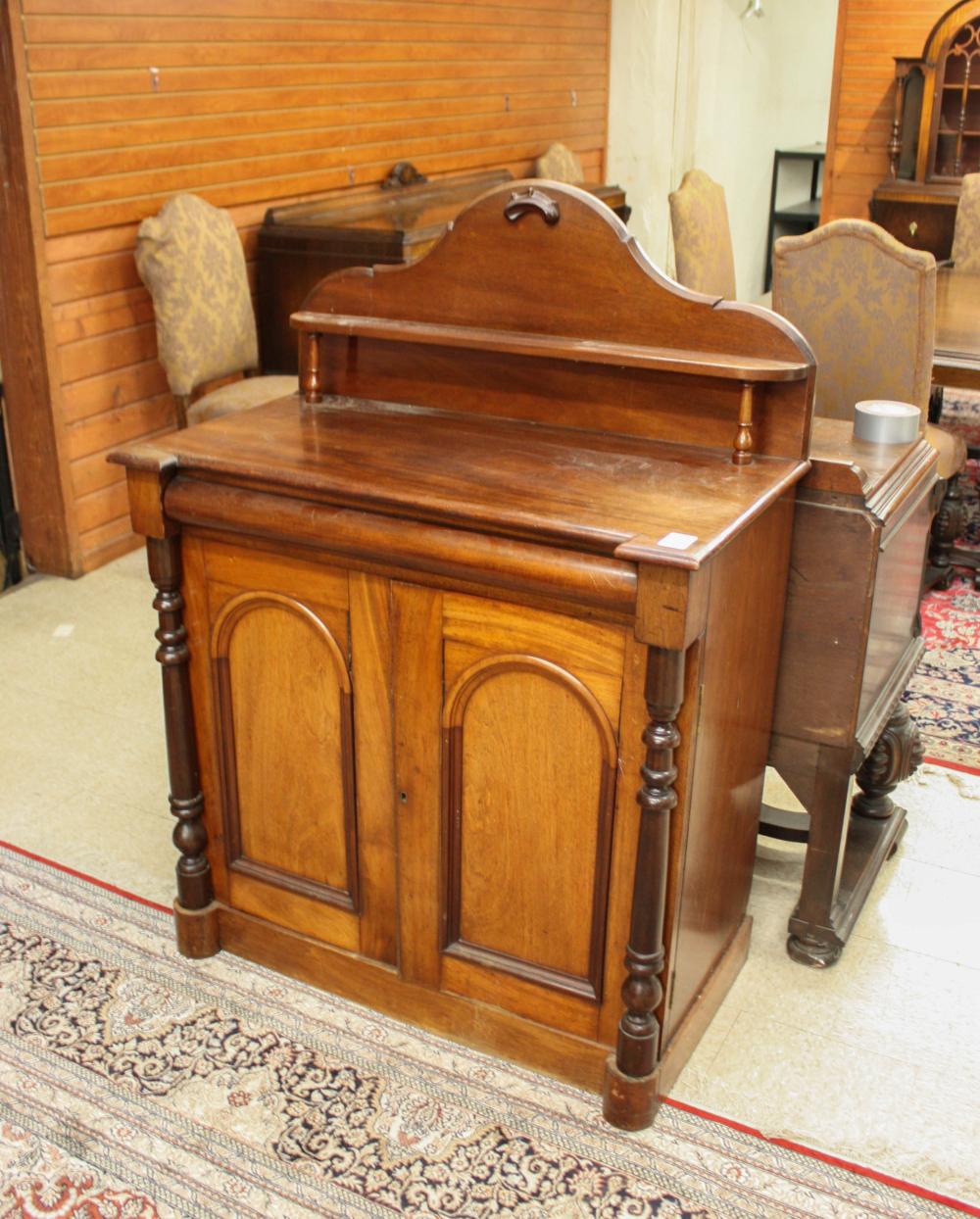 VICTORIAN MAHOGANY SIDE CABINETVICTORIAN 340aff