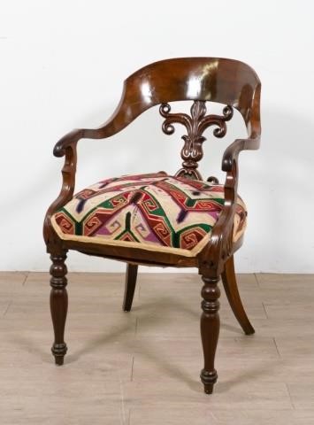 VICTORIAN STYLE CHAIR WITH STITCHED