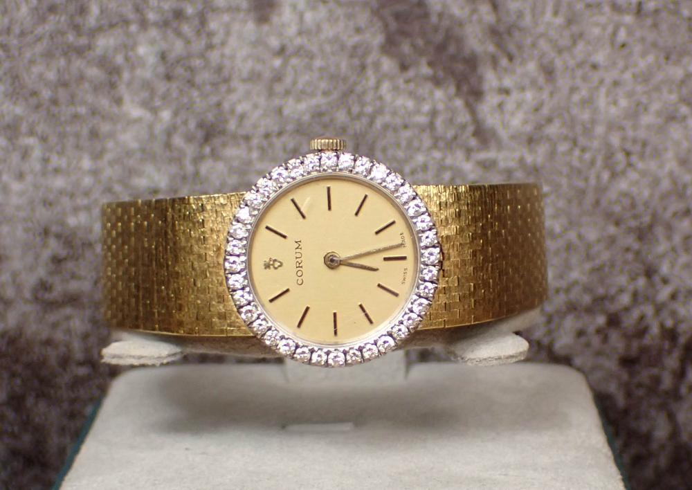 SWISS CORUM DIAMOND AND GOLD QUARTZ