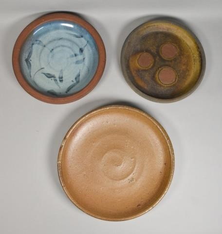 3 JAPANESE POTTERY CHARGERS3 Japanese 340dfc