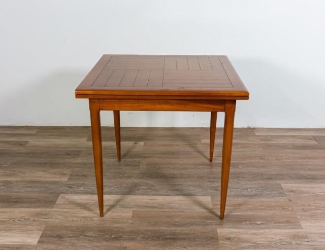 MID CENTURY MODERN FOLD OUT DINING