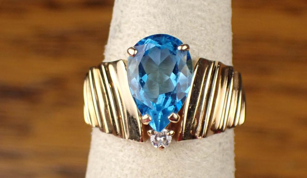 BLUE TOPAZ AND DIAMOND RINGBLUE