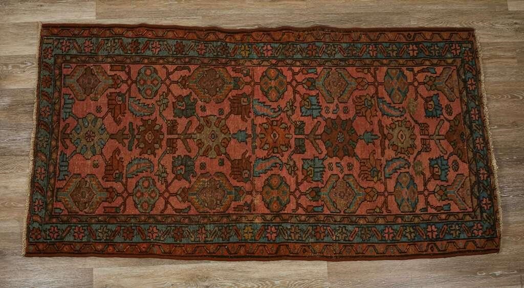 PERSIAN RUGPersian rug Some wear 340f5b