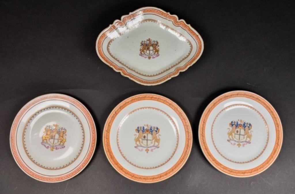 4 PIECES CHINESE EXPORT ARMORIAL PORCELAIN4