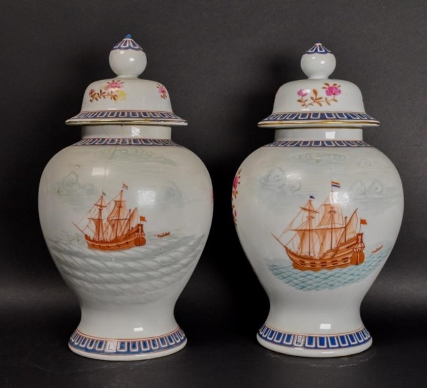 PAIR OF CHINESE EXPORT PORCELAIN 34105d