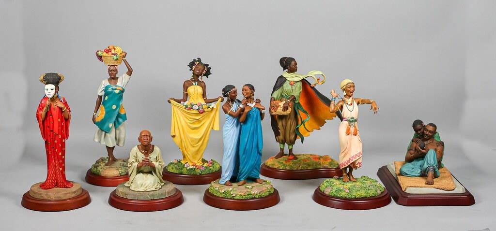 8 THOMAS BLACKSHEAR PORCELAIN FIGURINES8 341084