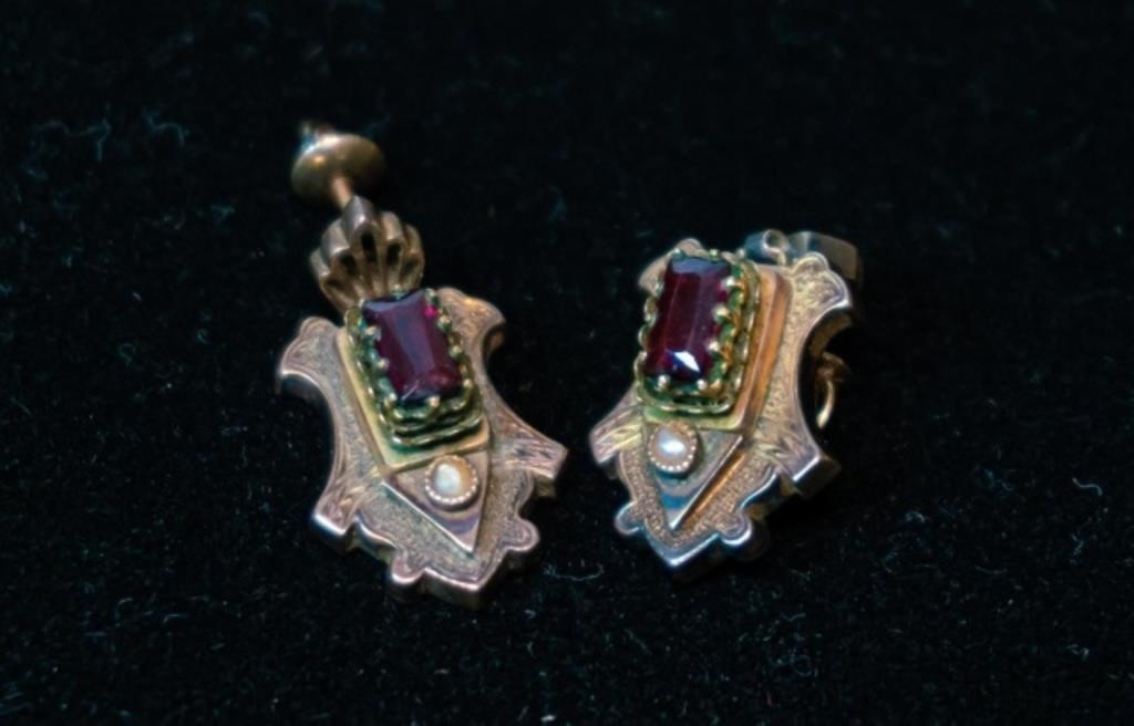 PAIR OF GARNET AND PEARL 10K GOLD