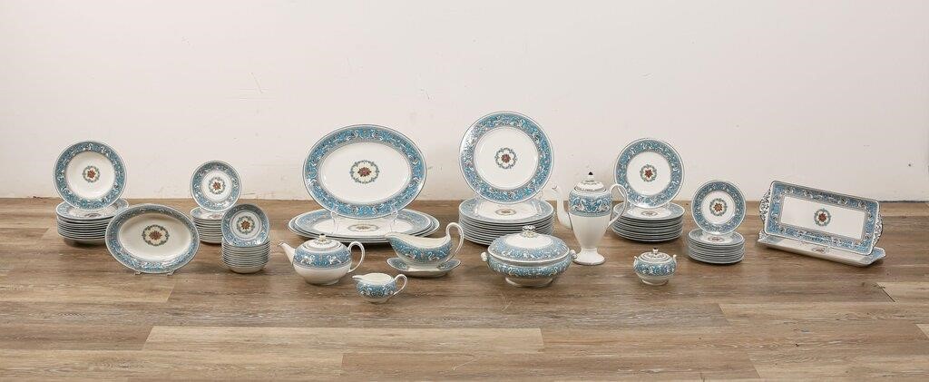 84 PIECES OF WEDGWOOD FLORENTINE 34120e