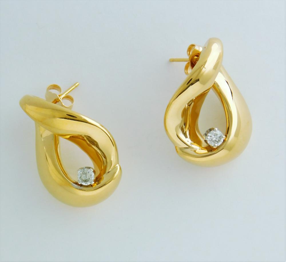 PAIR OF DIAMOND AND FOURTEEN KARAT