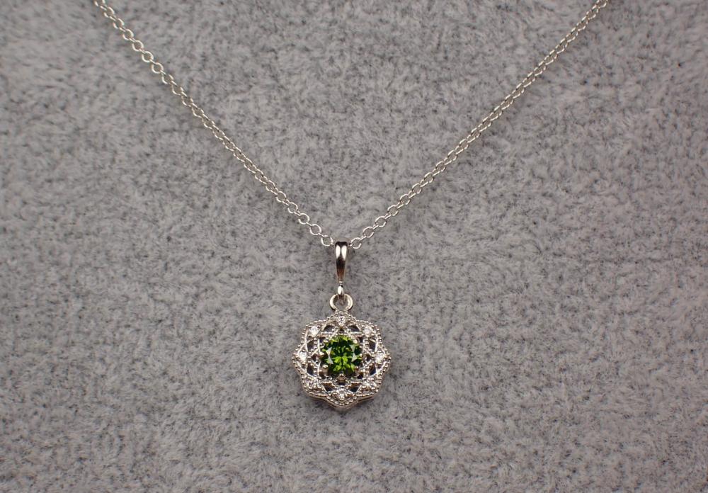 FANCY GREEN DIAMOND PENDANT NECKLACEFANCY 34146c