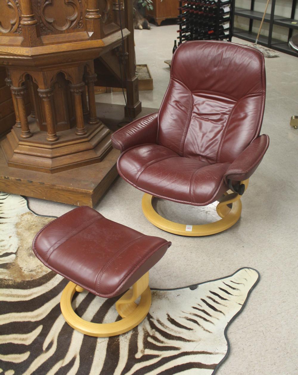 NORWEGIAN LEATHER LOUNGE CHAIR 3415d7