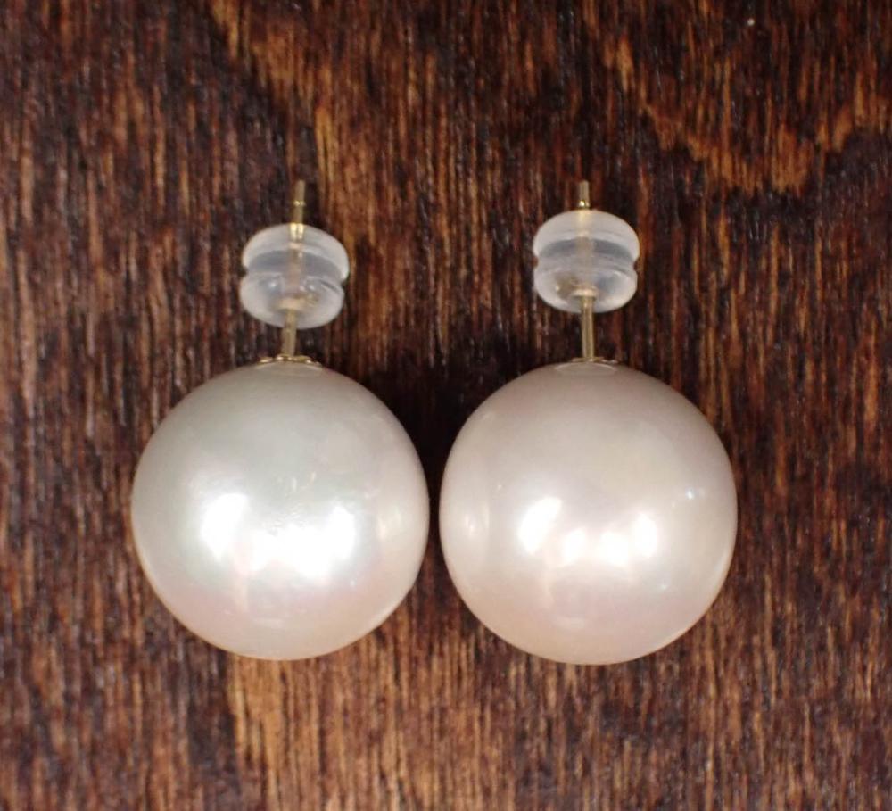 PAIR OF SOUTH SEA PEARL AND GOLD 34167b