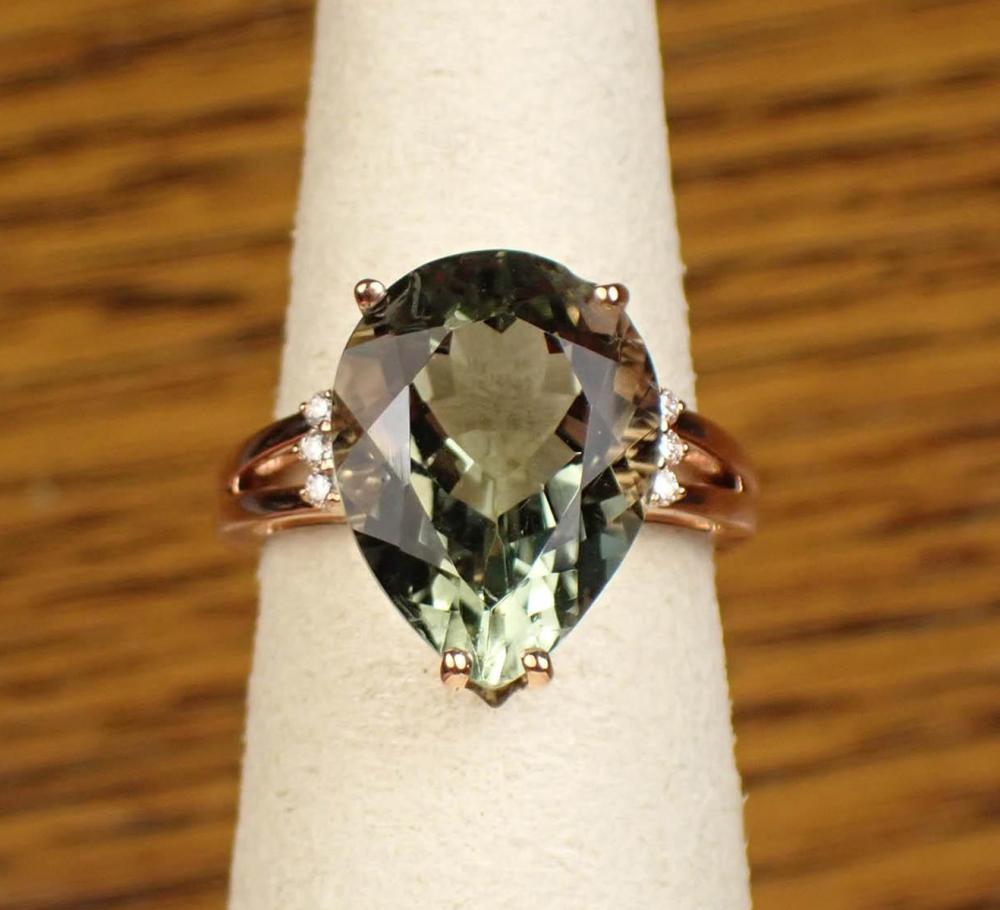 PRASIOLITE DIAMOND AND FOURTEEN 341790