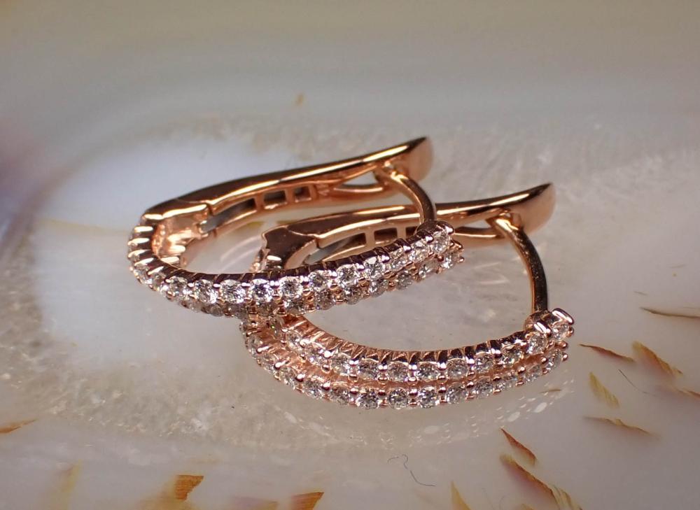 PAIR OF DIAMOND AND ROSE GOLD EARRINGSPAIR 3417a0