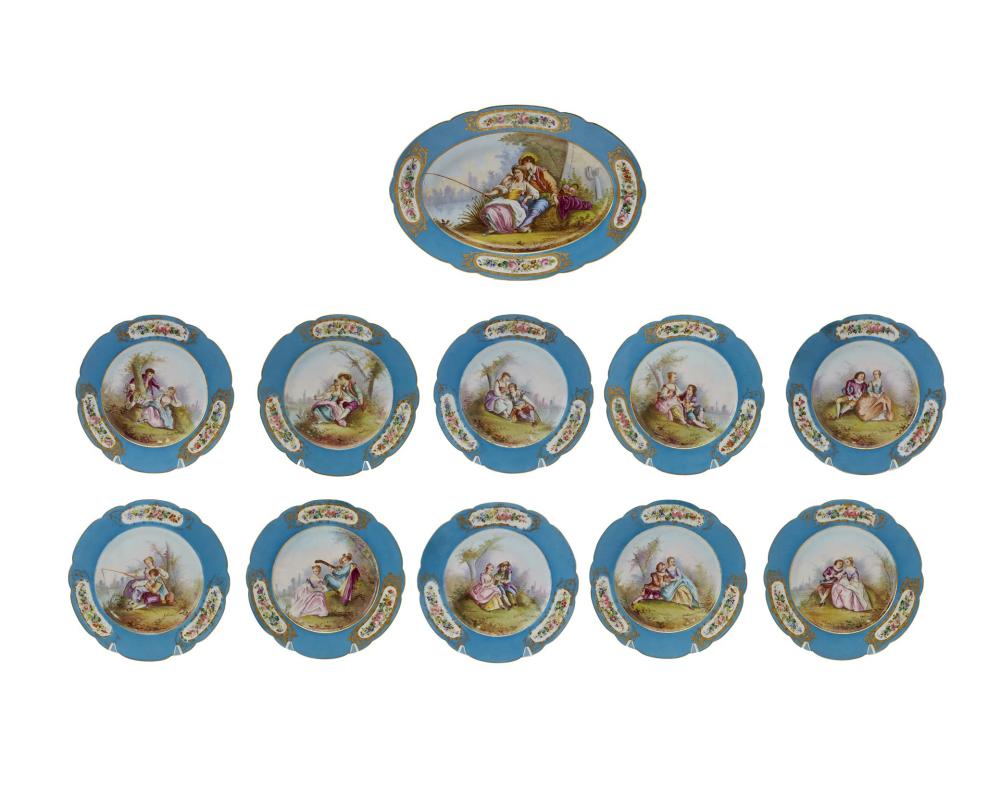 A SèVRES-STYLE PORCELAIN DESSERT SERVICEA