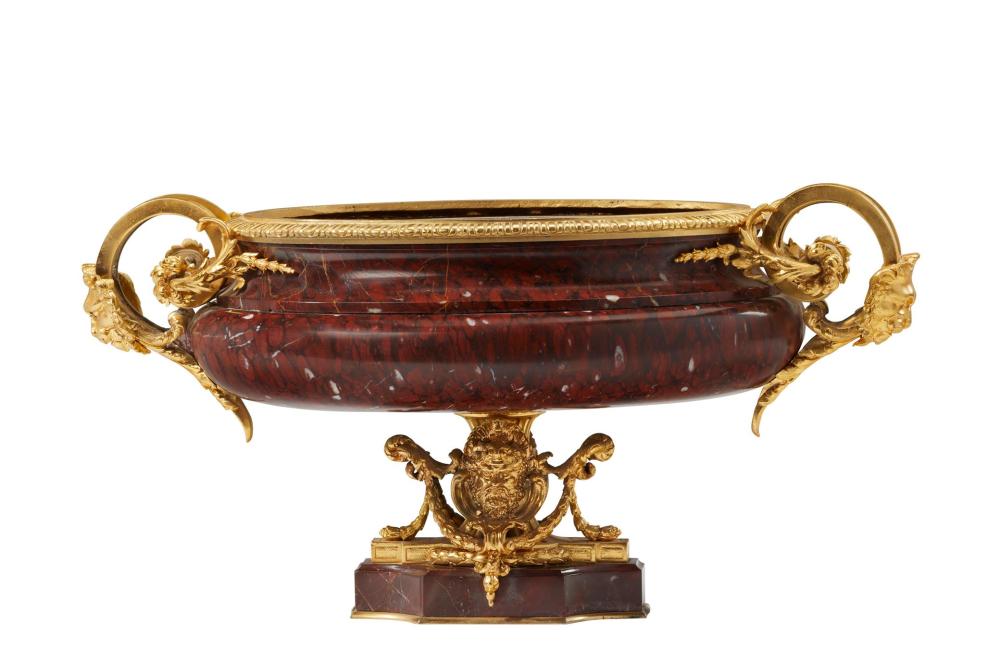 A GILT BRONZE AND MARBLE CENTERPIECEA 3444e6