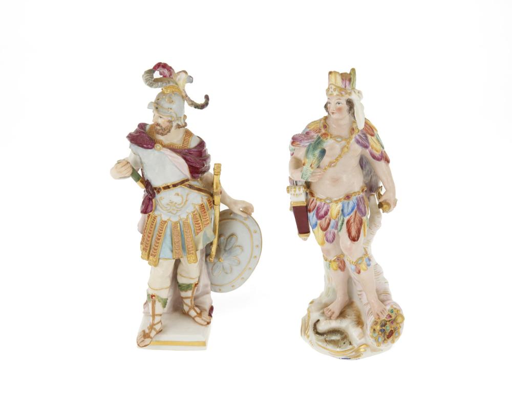 TWO MEISSEN PORCELAIN FIGURESTwo 34454d