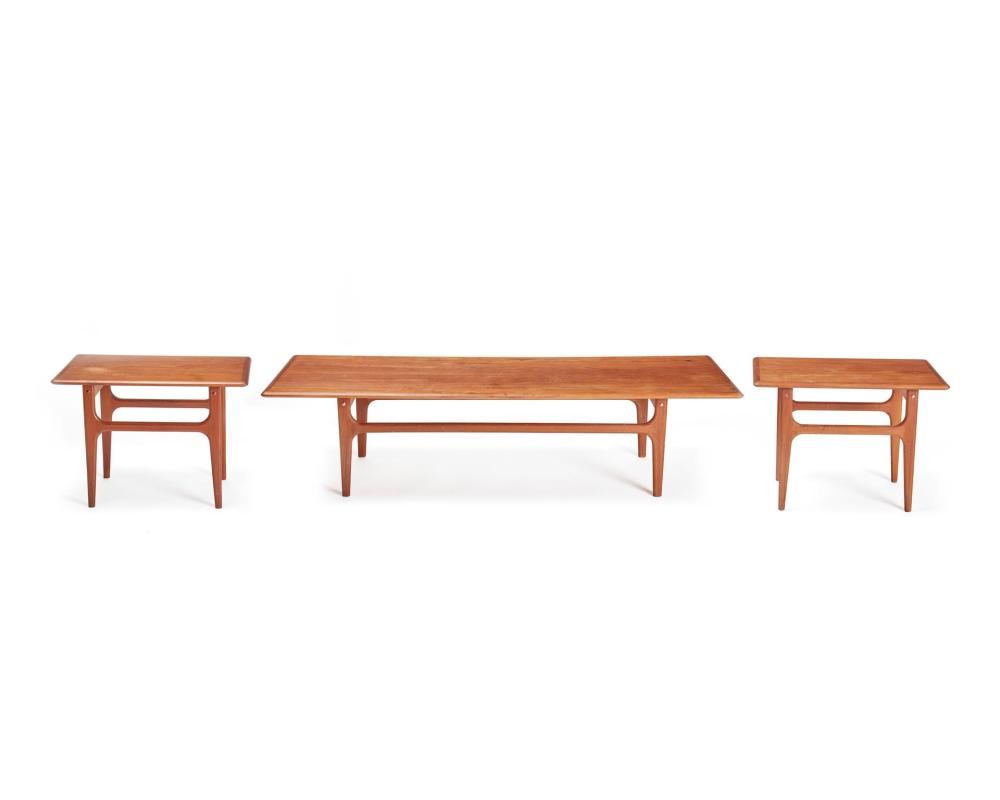 A SUITE OF TRIOH MøBLER MODERN TEAK