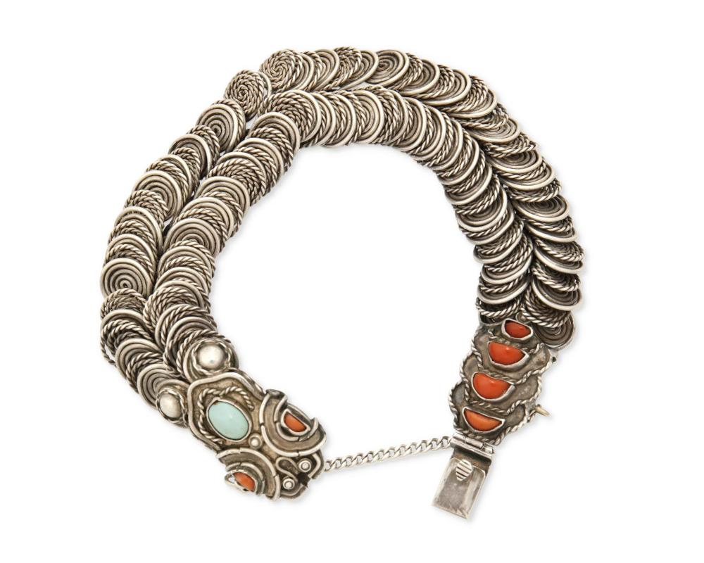 A MATL SNAKE-MOTIF SILVER BRACELETA