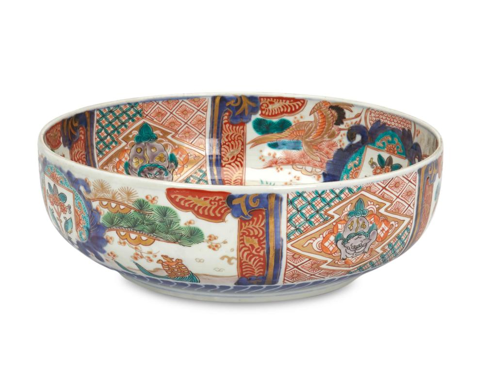 A CHINESE IMARI PORCELAIN BOWLA 344973