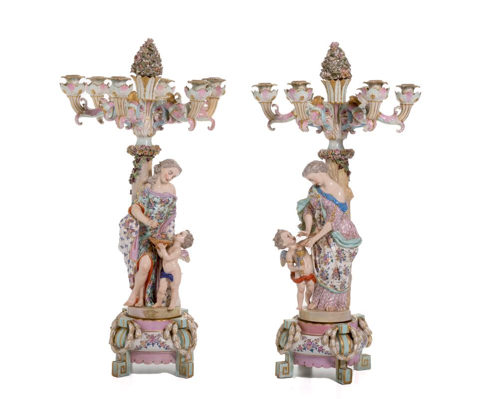 A PAIR OF MEISSEN-STYLE RELIEF-DECORATED
