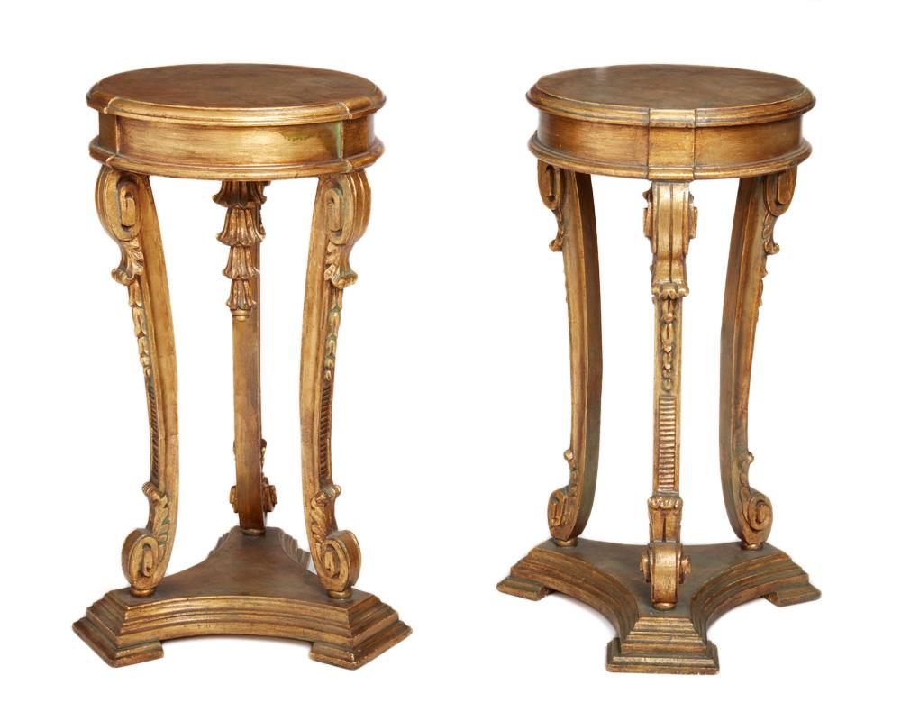 A PAIR OF CARVED GILTWOOD FERN