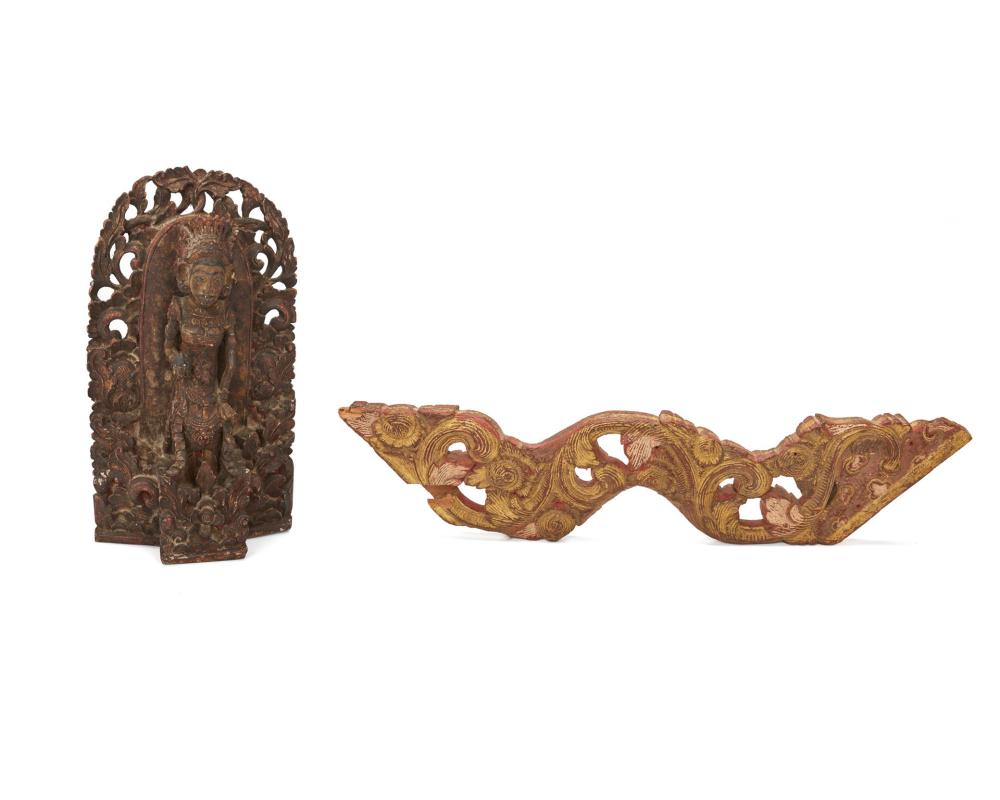 TWO INDONESIAN CARVED WOOD ITEMSTwo 344b3e