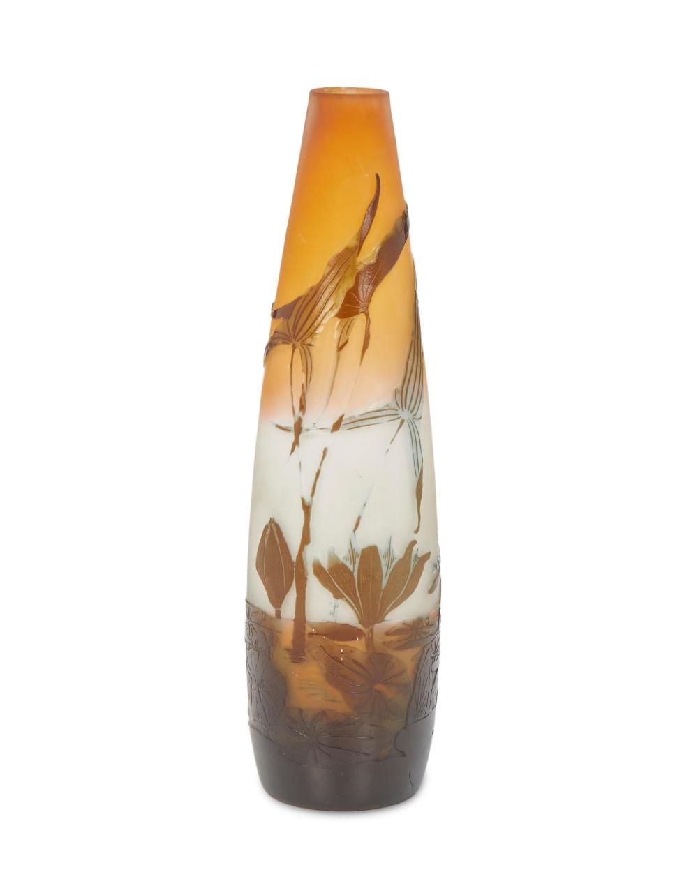 A GALLé CAMEO GLASS POND LILY VASEA