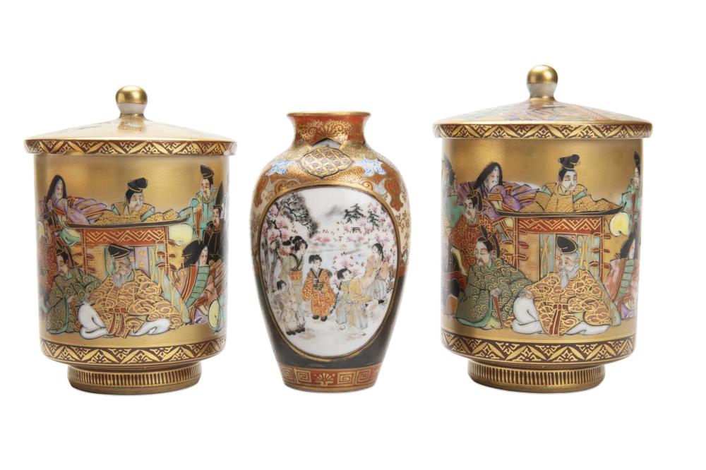 THREE JAPANESE KUTANI PORCELAIN 344dbe