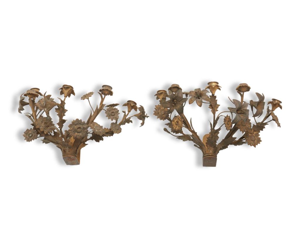 A PAIR OF GILT BRONZE FLORAL WALL 344ddc