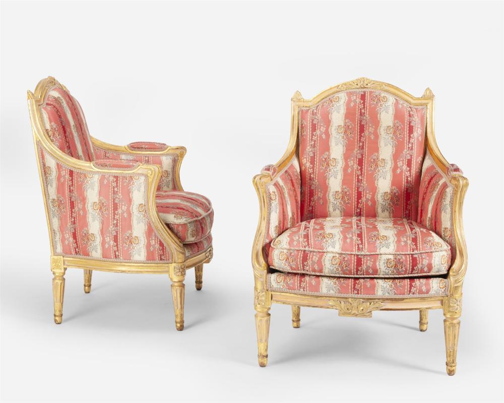 A PAIR OF LOUIS XVI-STYLE CARVED