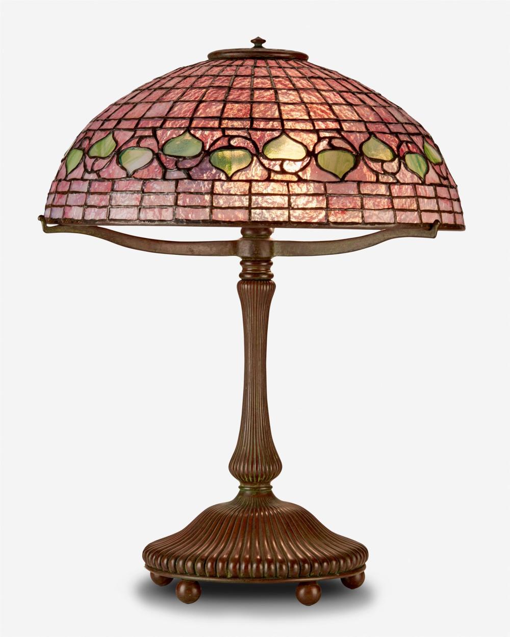 A TIFFANY STUDIOS ACORN TABLE 344e98