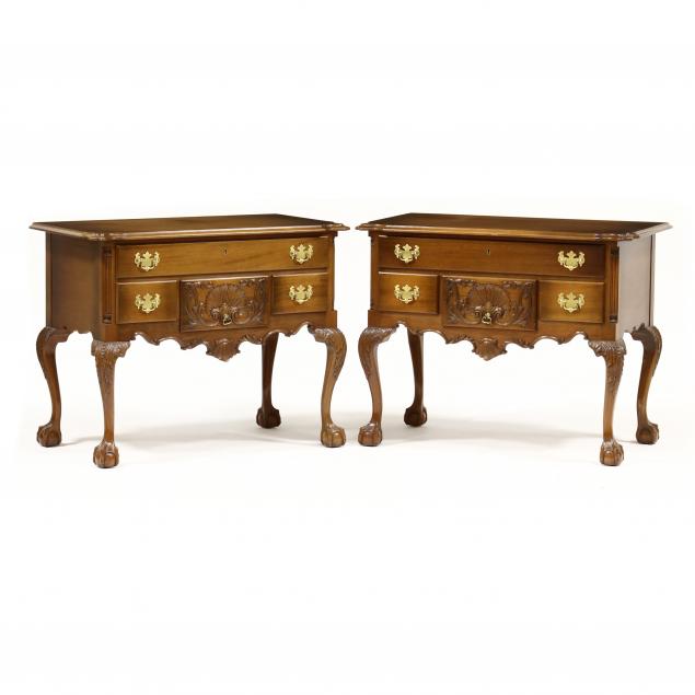PAIR OF CHIPPENDALE STYLE CARVED 345286